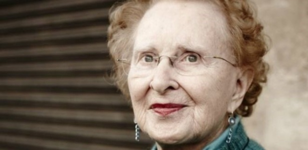 Barbara foi contratada aos 89 anos, depois de escrever uma carta para a empresa - BBC