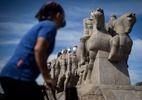 Monumentos de SP amanhecem 