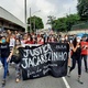 07.mai.2021 - Moradores protestam contra a operação da Polícia Civil que deixou 25 mortos na favela do Jacarezinho, ontem, na zona norte do Rio de Janeiro - WILTON JUNIOR/ESTADÃO CONTEÚDO