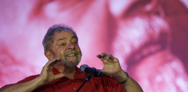 Lula fala pela 1ª vez após pedido de impeachment e critica "terceiro turno" - Ueslei Marcelino/Reuters