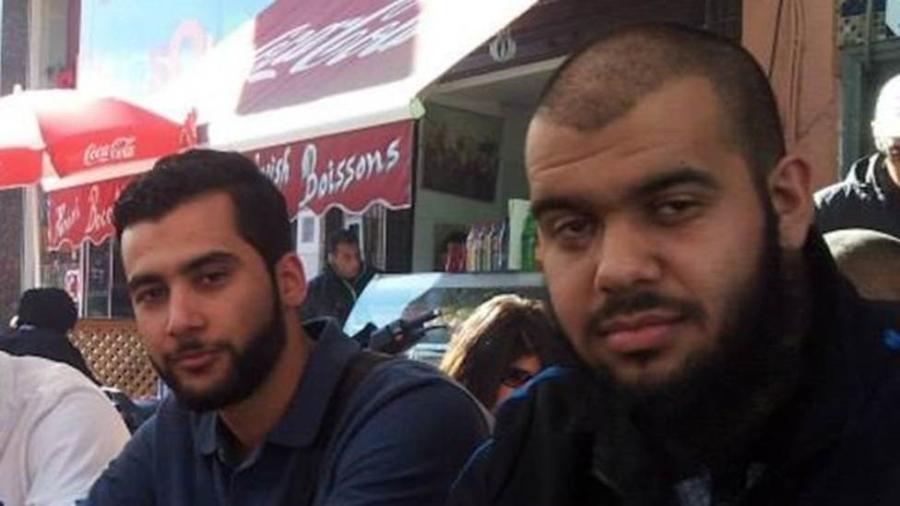 Zakariyya Elogbani (à dir) hoje está preso na Síria, junto a outro morador de Londres que se radicalizou, Ishak Mostefaoui - Reprodução/Facebook/BBC