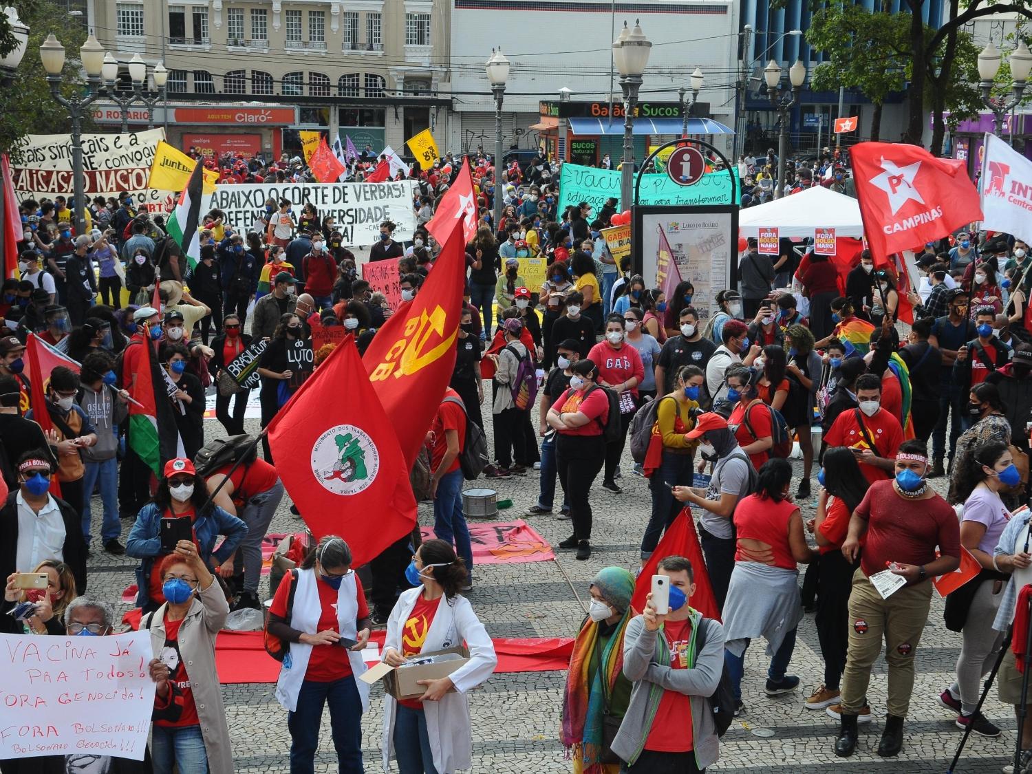 Protesto contra o Presidente Jair Bolsonaro, realizado na cidade de Campinas, SP - WAGNER SOUZA/FUTURA PRESS/ESTADÃO CONTEÚDO