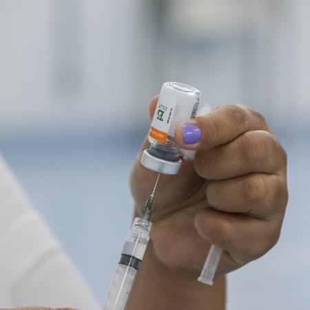 Vacinação contra a covid-19 - FERNANDO SILVA /IMMAGINI/ESTADÃO CONTEÚDO