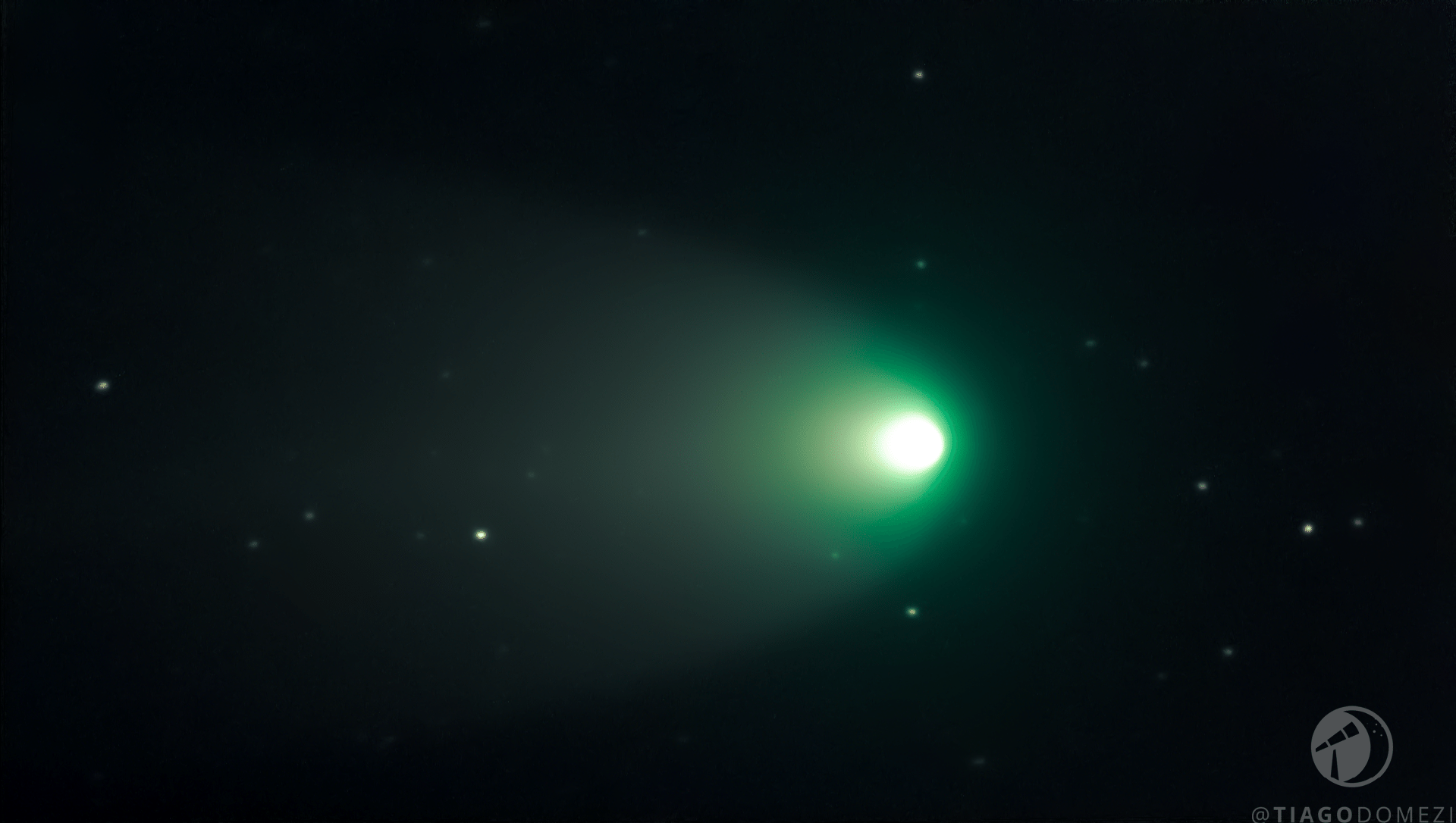 Imagen del cometa Leonard tomada por Thiago Domizi - Igaraso de Tite / SP