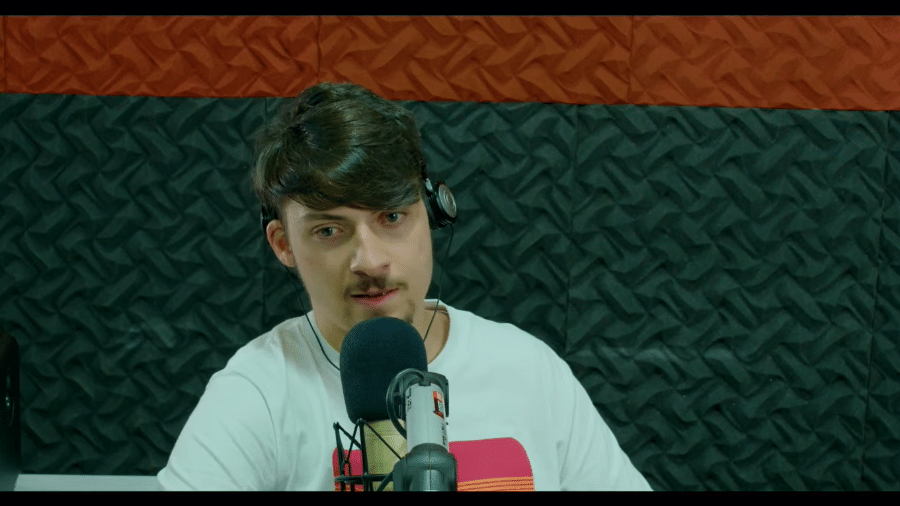 Jair Renan Bolsonaro estreia programa de rádio em Brasília - Reprodução/YouTube