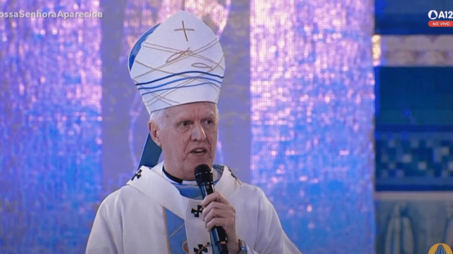 12.out.2022 - Arcebispo Dom Orlando Brandes na missa solene de Aparecida - Reprodução Santuário Nacional de Aparecida