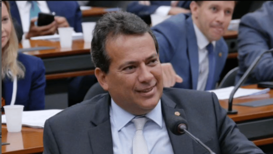 Ricardo Abrão (União) é sobrinho do bicheiro Aniz Abraão David, conhecido como Anísio Ricardo Abrão (União) é sobrinho do bicheiro Aniz Abraão David, conhecido como Anísio