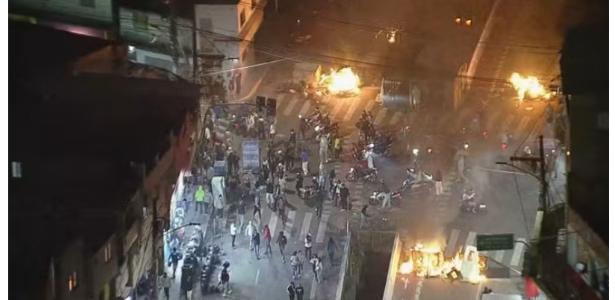 Manifestação em Paraisópolis interdita avenida de SP e provoca correria