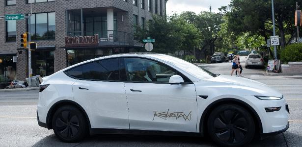 'Uber' sem motorista da empresa de Musk começa a circular em cidade dos EUA
