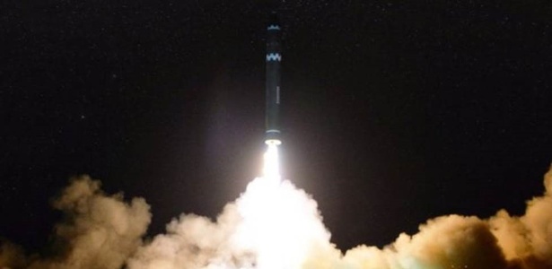 Teste de míssil norte-coreano em novembro de 2017; alcance do programa nuclear do país é alvo de grande especulação - KCNA - KCNA