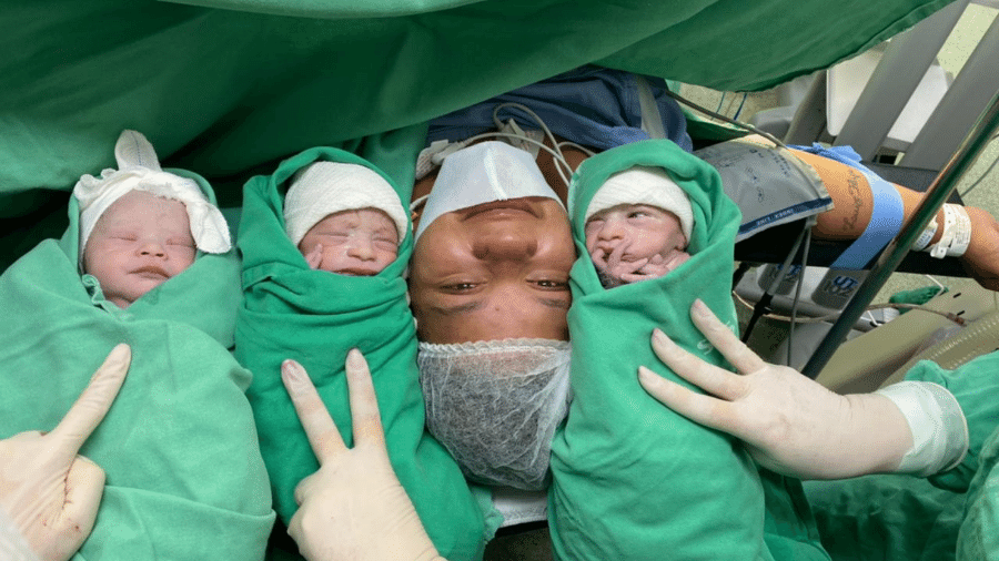 Durante pré-natal, Maria José França, de apenas 21 anos, foi informada apenas sobre a gravidez de gêmeos - Reprodução/Arquivo Pessoal