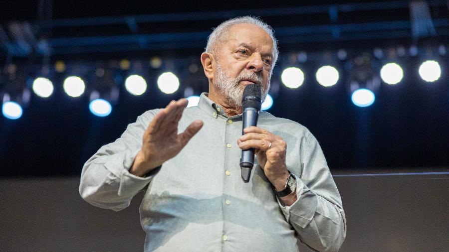 O presidente Lula assinou o parecer da AGU que prevê a demissão de servidores que praticarem assédio sexual