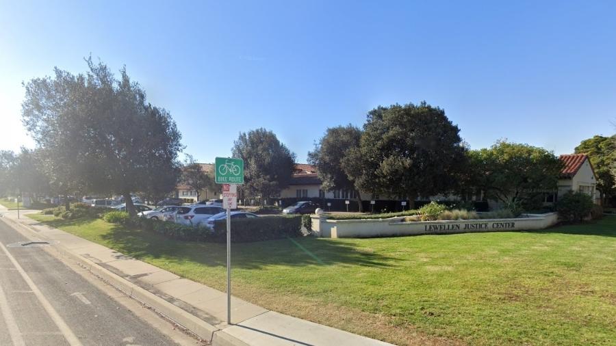 Explosão ocorreu no Tribunal de Santa Maria, na Califórnia [Imagem de arquivo] - Google Street View/Reprodução