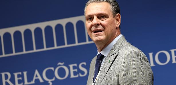 Coreia do Sul suspenderá bloqueio total de frango do Brasil, diz Fávaro