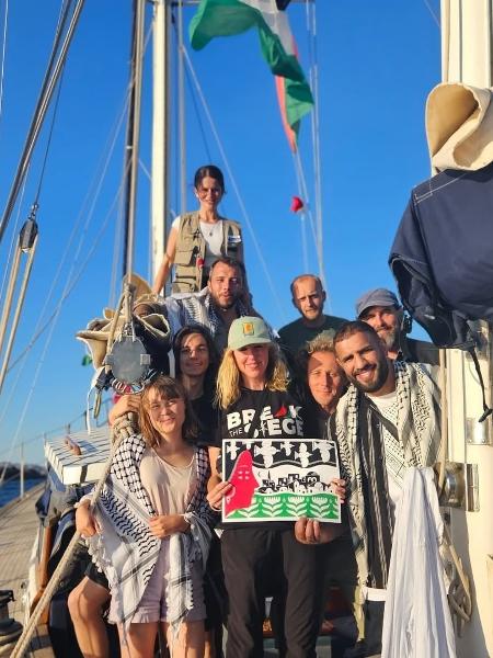 Greta Thunberg embarca em navio com ajuda humanitária para Gaza Greta Thunberg embarca em navio com ajuda humanitária para Gaza