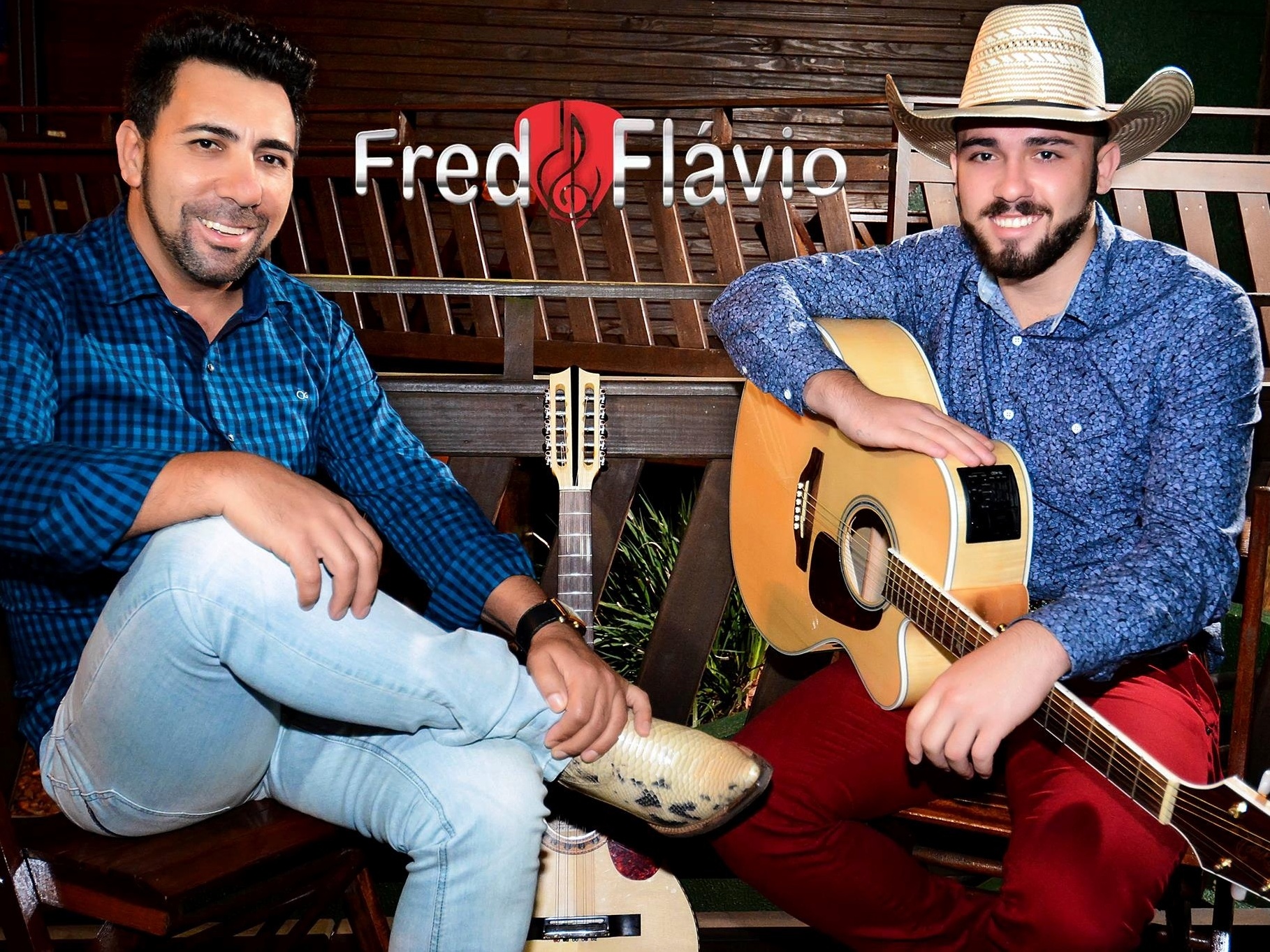 Cantor sertanejo morre depois de se apresentar ao vivo no Facebook