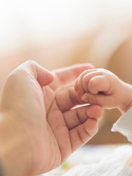 recém-nascido, bebê, mulher, mãe - Getty Images