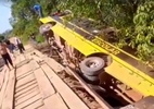 Vídeo: Ônibus escolar cai de ponte e deixa duas crianças feridas em RO - Redes Sociais/Reprodução de vídeo