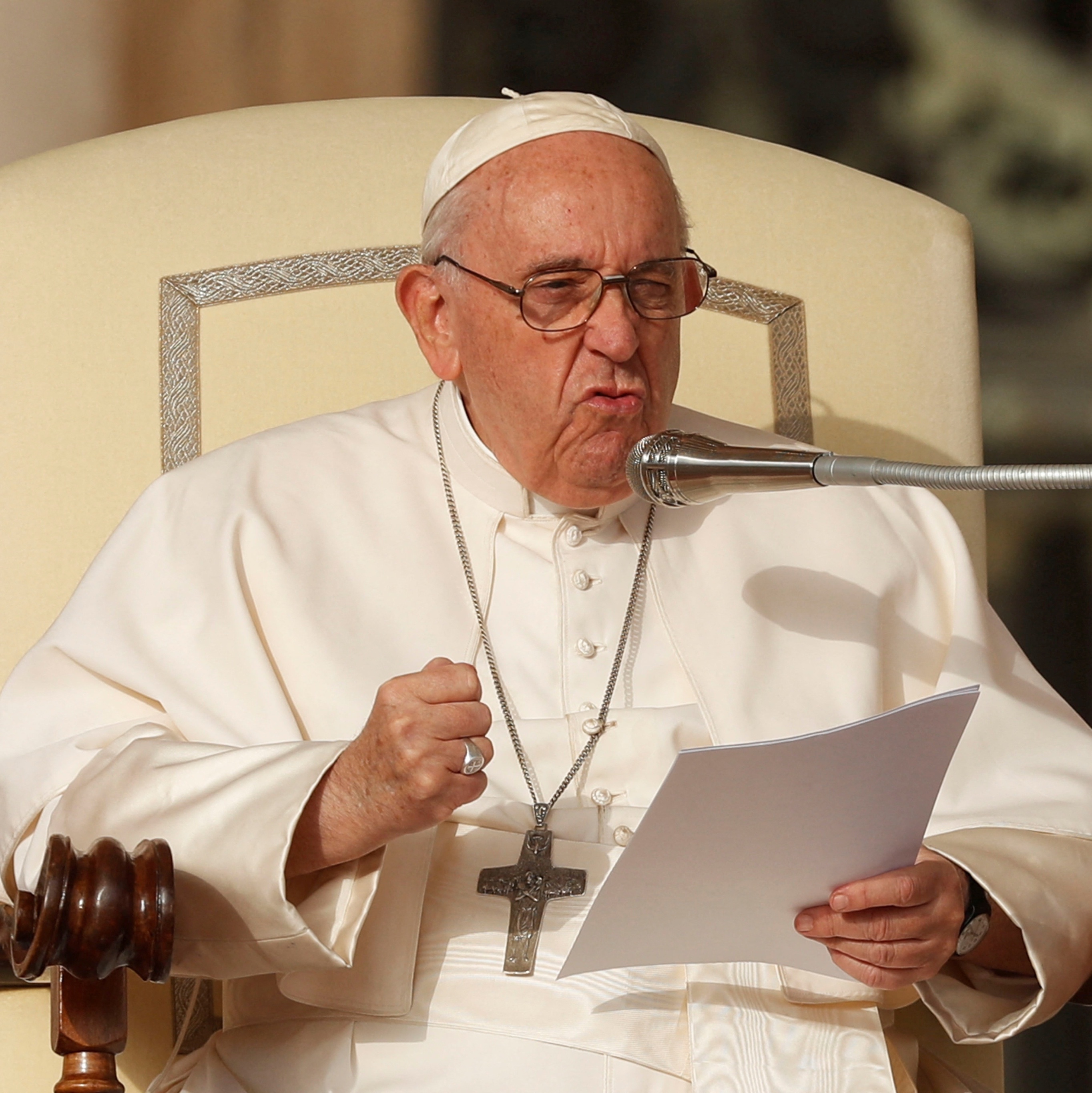 Papa Francisco relata melhora de saúde e faz apelo para que líderes na  COP28 pensem 'no bem comum