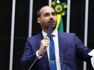 PSOL pede que STF inclua Eduardo Bolsonaro e Gustavo Gayer em investigações do 8/1