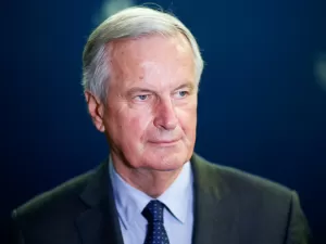 Maioria dos franceses aprova nomeação de Michel Barnier ao cargo de premiê, mostra pesquisa