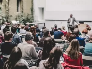 MEC recebe inscrições de programa que financia eventos acadêmicos