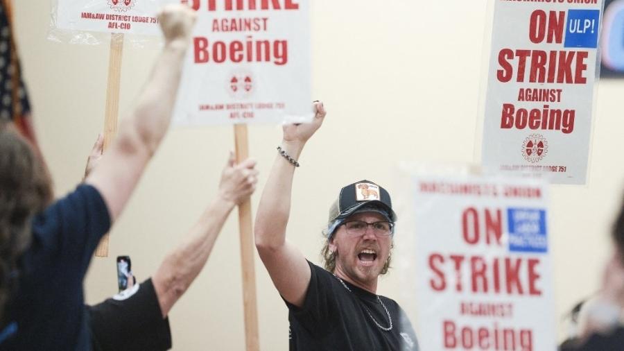 Sindicalistas da Boeing protestam em Seattle - Jason Redmond / AFP