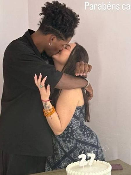 Imagem do aniversário do casal foi publicada nas redes sociais antes do acidente