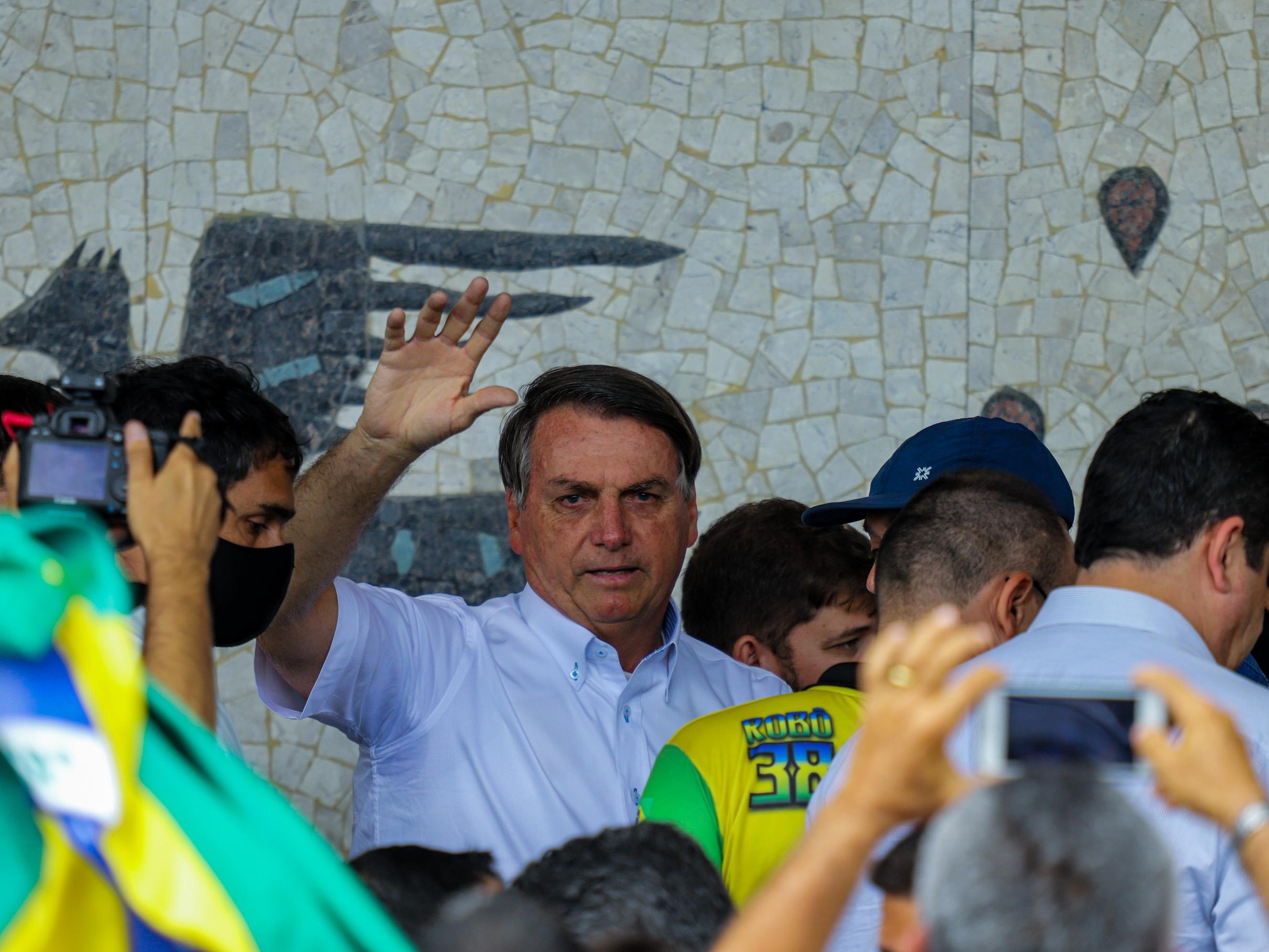 Eleições 2022: Bolsonaro agora quer ser o novo Padim Ciço do Nordeste