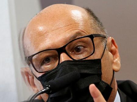 Dimas Covas, diretor do Instituto Butantan, depõe na CPI da Covid, que apura as ações e as omissões do governo federal durante a pandemia - REUTERS/Adriano Machado