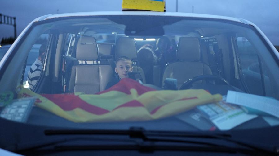 Taxistas espanhóis buscaram refugiados na Ucrânia - Cesar Manso/AFP