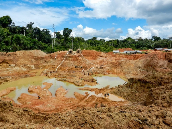 Operação de guerra yanomami passa por estrangular garimpo e confiscar ouro