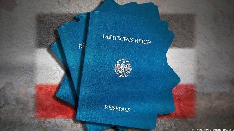 'Passaportes' produzidos pelos Reichsbürger; movimento rejeita documentos da Alemanha moderna