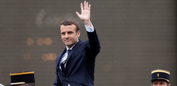 14.mai.2017 - Presidente Emmanuel Macron desfila na Champs Elysees durante cerimônia de posse - Francois Lenoir/Reuters