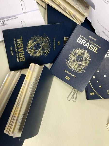 A PF apreendeu passaportes falsos com os suspeitos - Divulgação/Polícia Federal