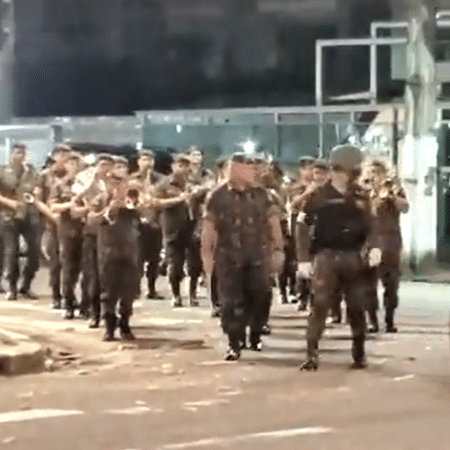 Banda do Exército toca nas ruas de Belém - Reprodção/Twitter