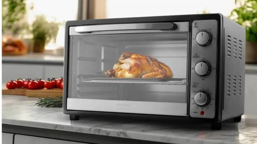 O forno Grand Family II tem quatro funções: aquecer, cozinhar, tostar, assar e grelhar O forno Grand Family II tem quatro funções: aquecer, cozinhar, tostar, assar e grelhar