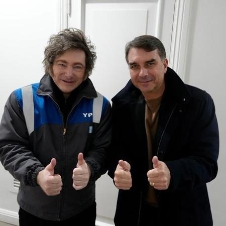 Javier Milei e Flávio Bolsonaro Javier Milei e Flávio Bolsonaro