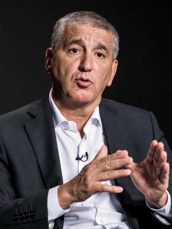 Simon Plestenjak/UOL