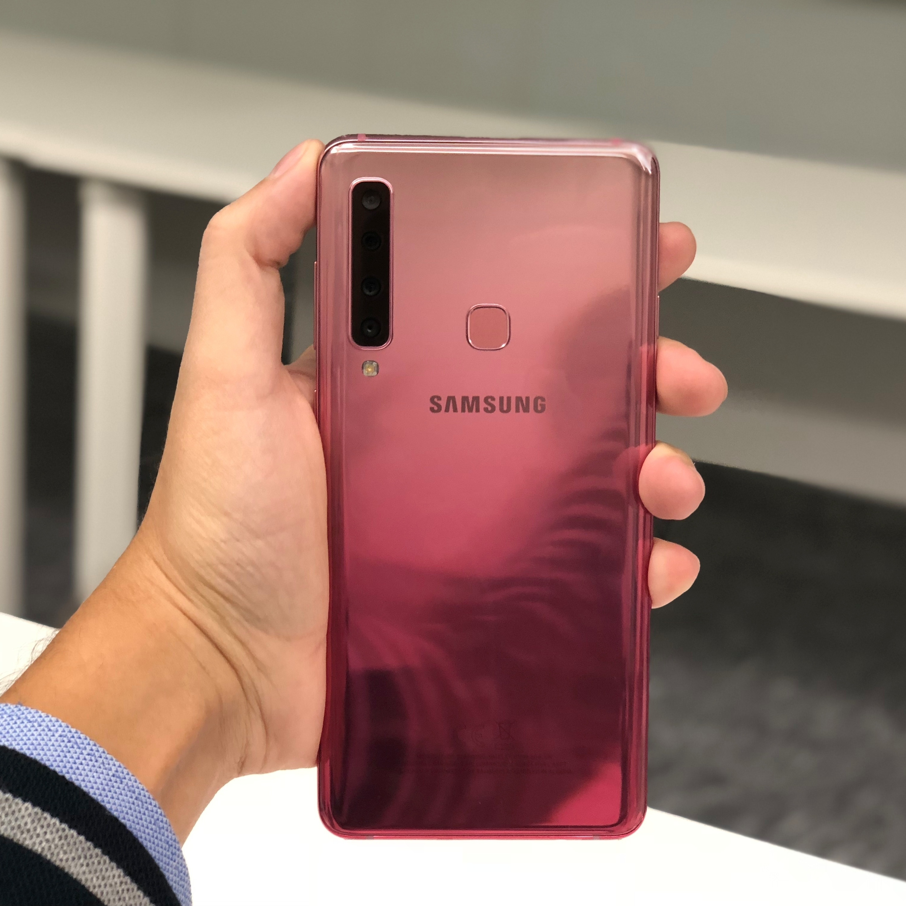 Galaxy A9, o celular com 4 câmeras e preço além da conta - 12/06/2019 - UOL  TILT