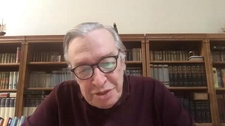 Olavo de Carvalho responde que não se considera um tradicionalista, mas 'um Olavista' - BBC