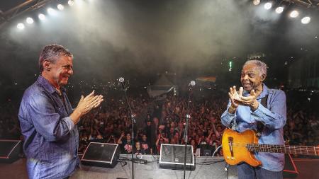 Chico e Gil cantam Cálice - Ricardo Stuckert - Ricardo Stuckert