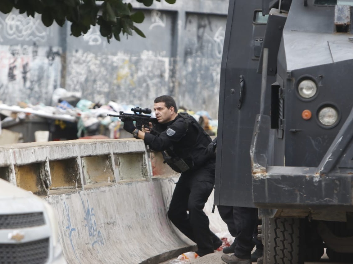 Rusga policial egípcia contra grupos armados