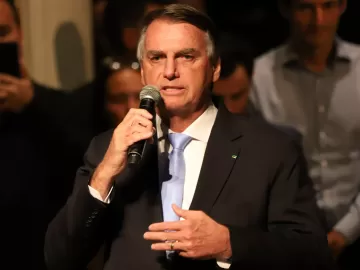 Bolsonaro rebate Valdemar e diz que vai jogar a toalha se seguir inelegível