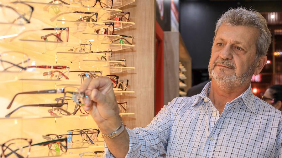 Celso Silva é fundador e atual diretor de produtos do Mercadão dos Óculos Celso Silva é fundador e atual diretor de produtos do Mercadão dos Óculos