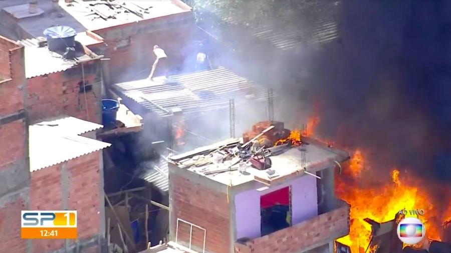 Incêndio na Vila Brasilândia, em São Paulo - Reprodução/TV Globo