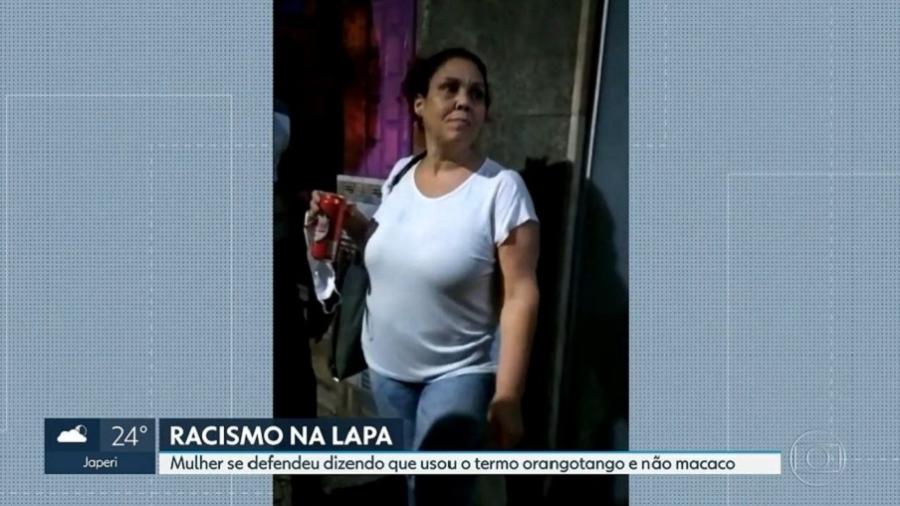 A suspeita de cometer o ato racista foi identificada como Jaqueline da Rocha Silveira dos Santos - Reprodução/TV Globo