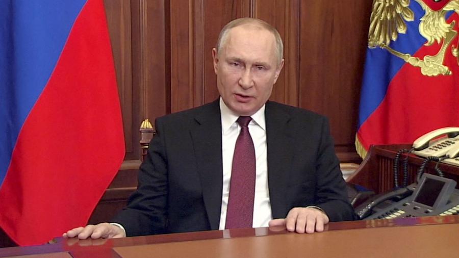 Presidente russo Vladimir Putin em pronunciameto ao vivo em cadeia nacional russa - REUTERS TV/via REUTERS