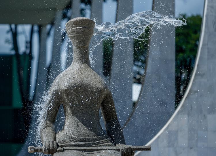 2023: estátua foi lavada no dia seguinte aos atos golpistas