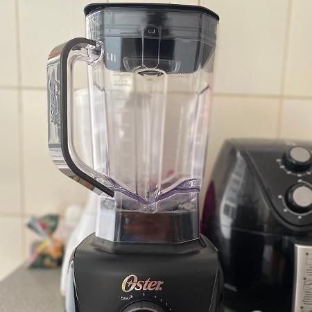 Liquidificador Oster OLIQ610 1400 Full Liquidificador Oster OLIQ610 1400 Full